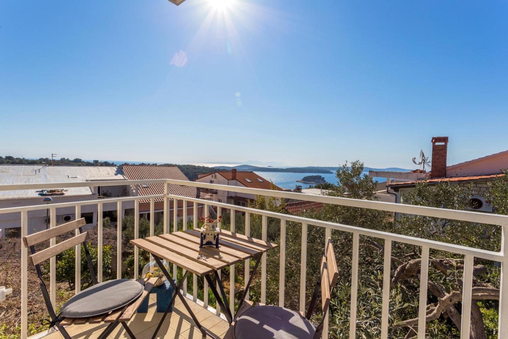 Peaceful Apartment With Beautiful View Hvar Town Zewnętrze zdjęcie
