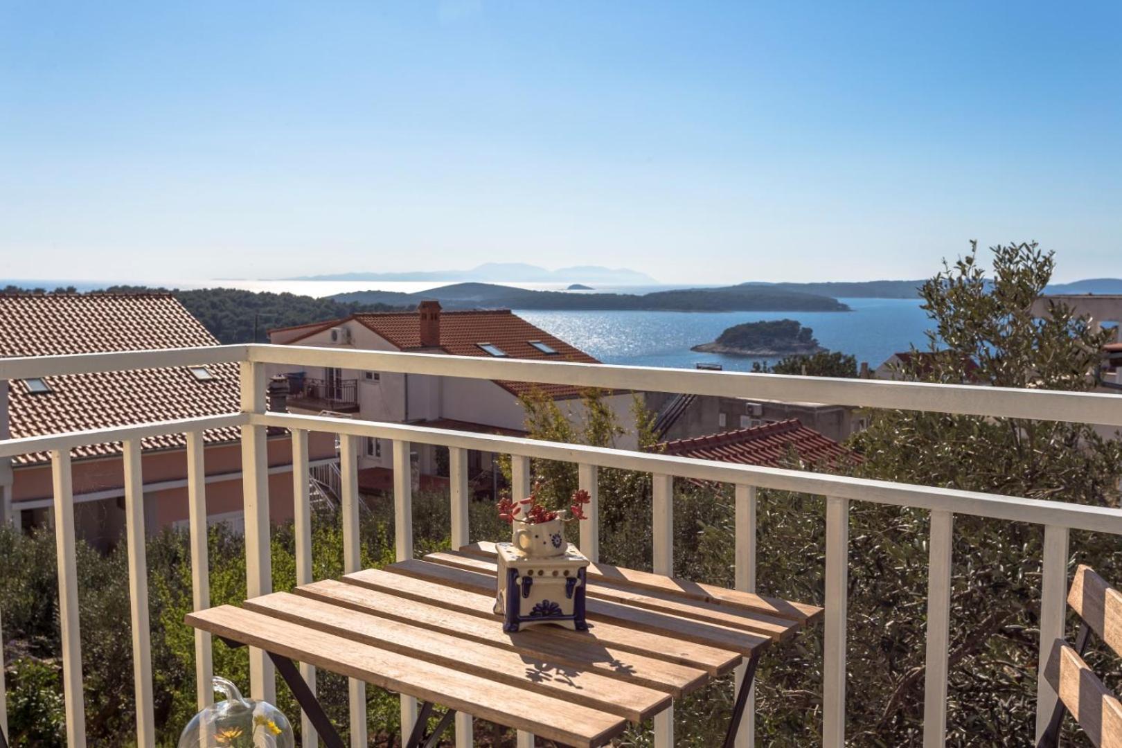 Peaceful Apartment With Beautiful View Hvar Town Zewnętrze zdjęcie