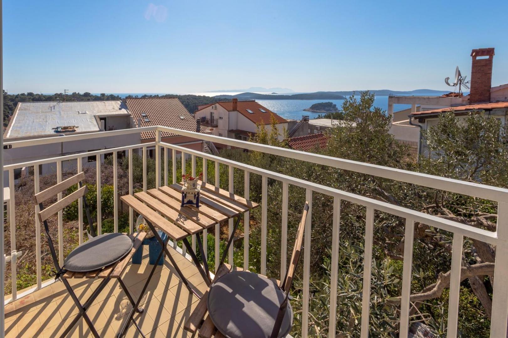 Peaceful Apartment With Beautiful View Hvar Town Zewnętrze zdjęcie