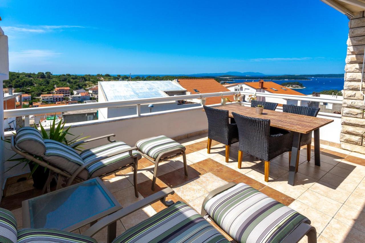 Peaceful Apartment With Beautiful View Hvar Town Zewnętrze zdjęcie